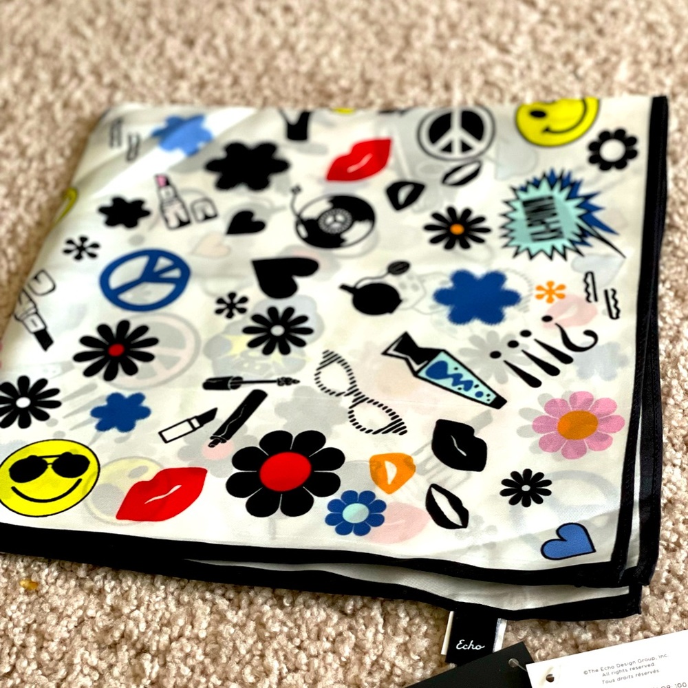 Echo Black/White Accessory Scarf- NWT